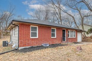 5311 Ne 46th Ter - Photo 1 of 1