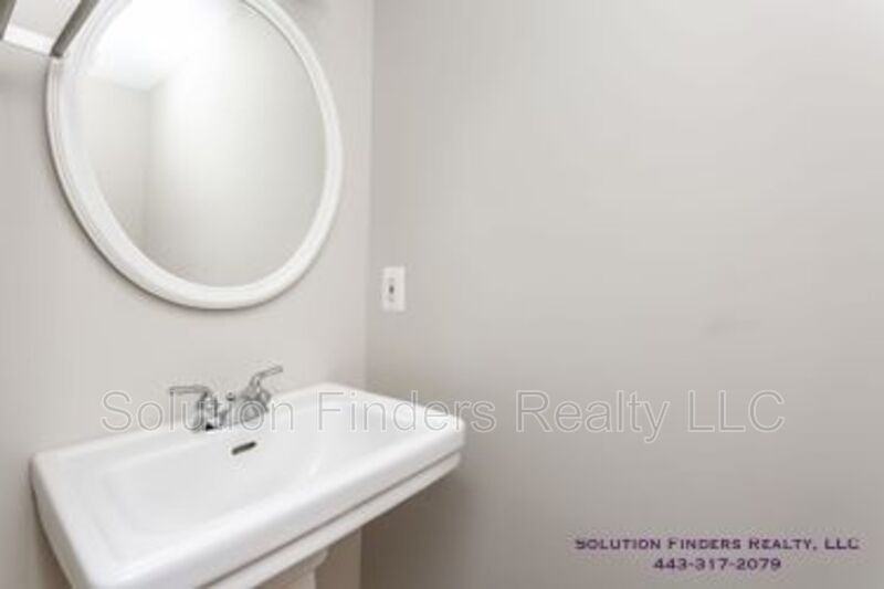 3403 Hudson St - Photo 7 of 18