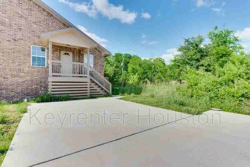 5405 Groveton Street #2 - Photo 3 of 24