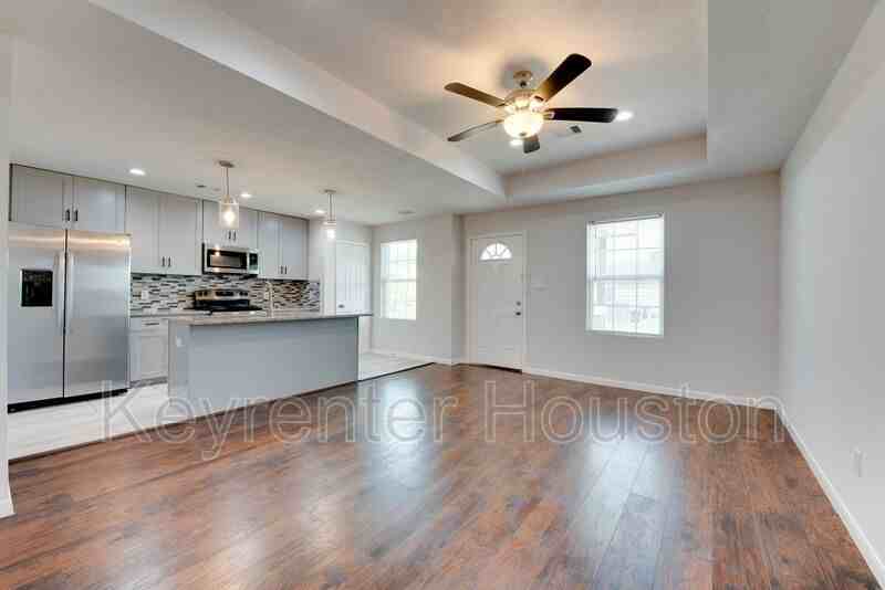 5405 Groveton Street #2 - Photo 5 of 24