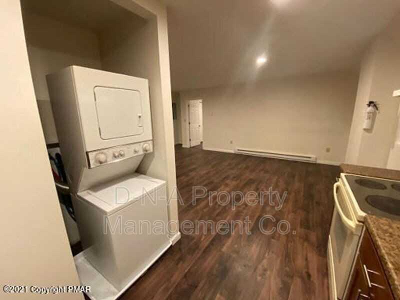 145 N 5th St - Photo 4 of 9
