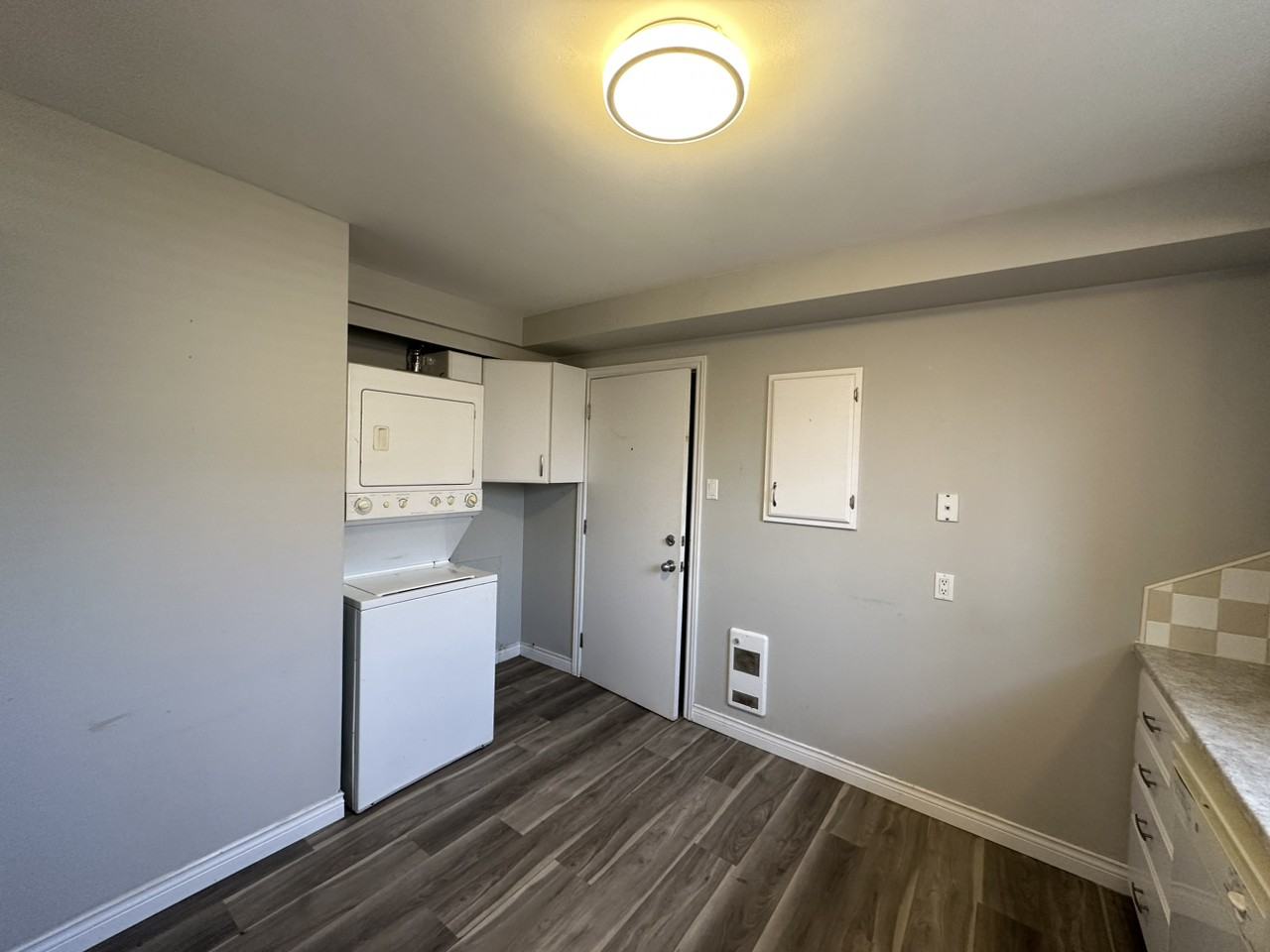 109 Golden Grove Rd - Photo 2 of 7