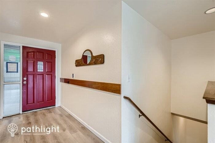 418 Kennebeck Ave S - Photo 2 of 18