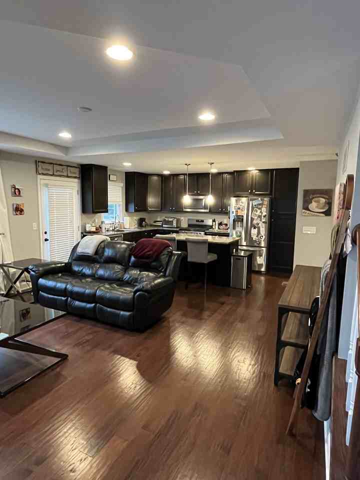 1401 Lexington Mews #1401 - Photo 2 of 21