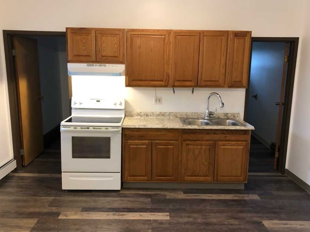 261 W Monroe St #1 - Photo 2 of 5