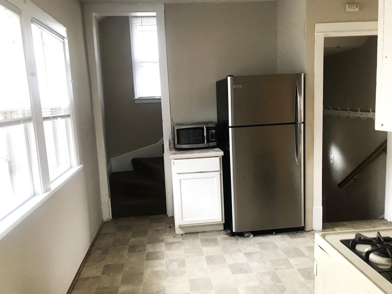 2228 Madison St Ne #0 - Photo 4 of 12