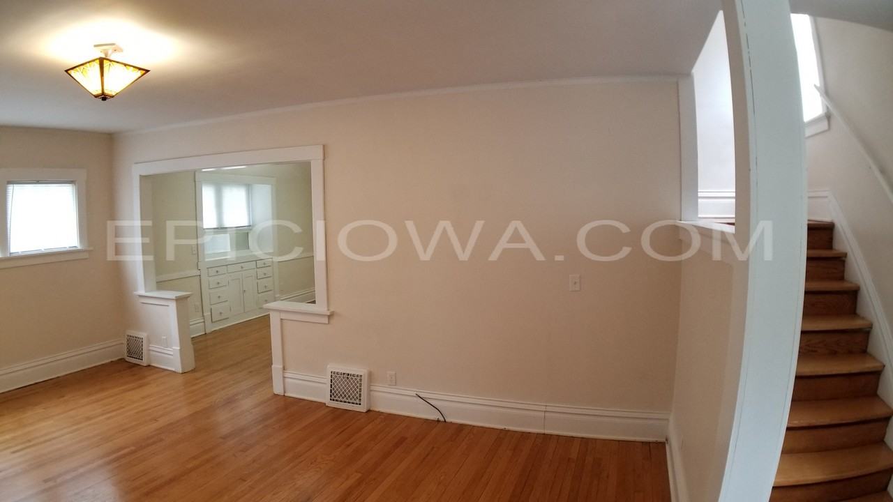 361 20th St Se #1 - Photo 5 of 14