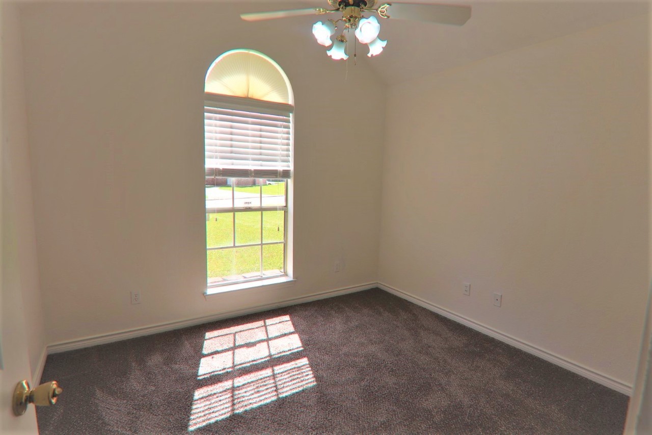 5995 W Windemere St #1 - Photo 2 of 15