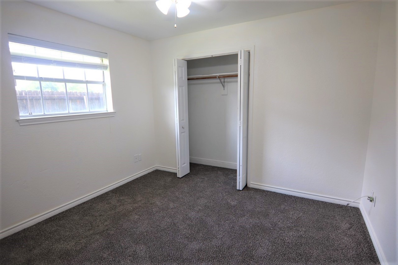 5995 W Windemere St #1 - Photo 3 of 15