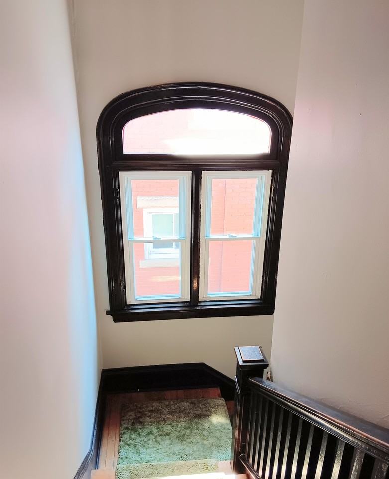 520 1/2 Maxwell St #1-2 - Photo 3 of 27