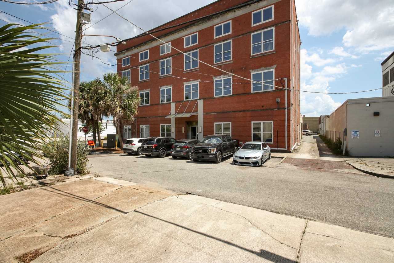 1050 Hendricks Avenue - 1Unit 101 #1 - Photo 3 of 27