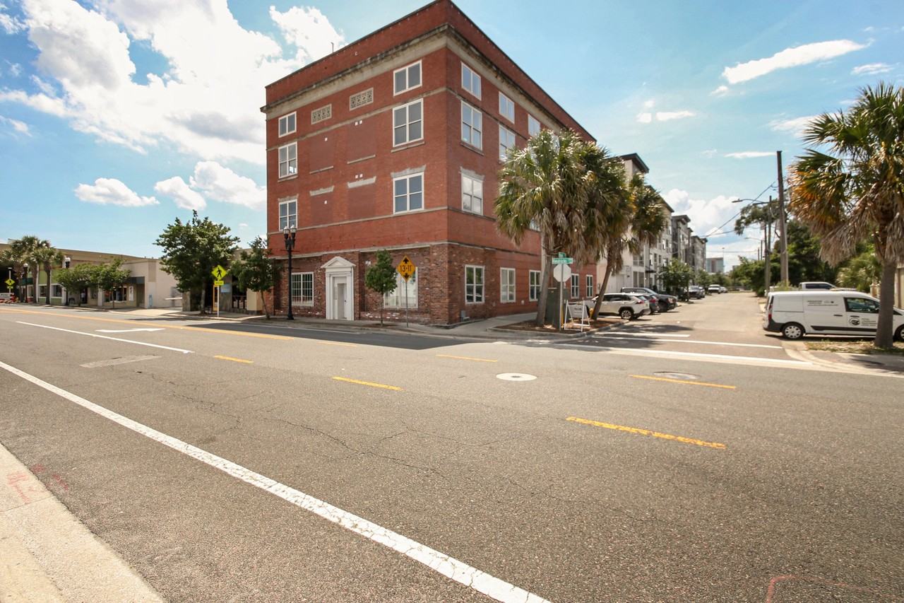 1050 Hendricks Avenue - 1Unit 101 #1 - Photo 4 of 27