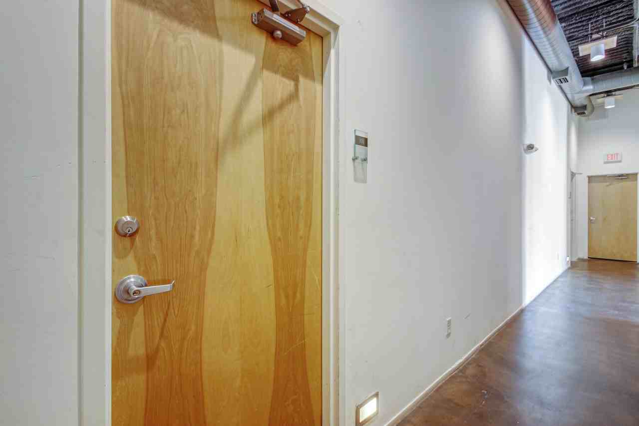 1050 Hendricks Avenue - 1Unit 101 #1 - Photo 5 of 27