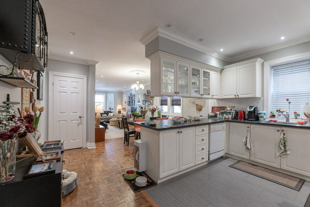 405 Parkside Dr #1 - Photo 3 of 28