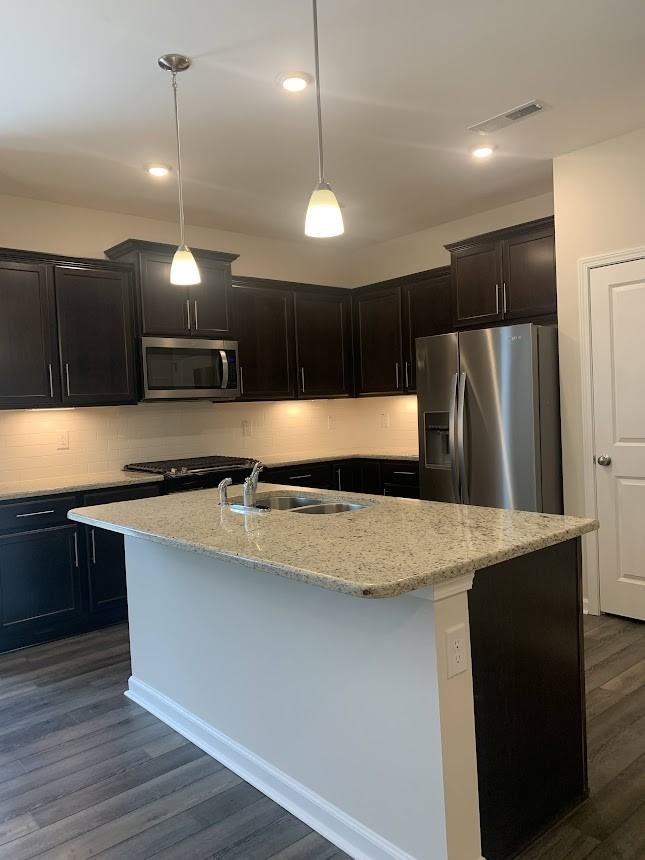 1614 Glacier Dr #1 - Photo 5 of 50