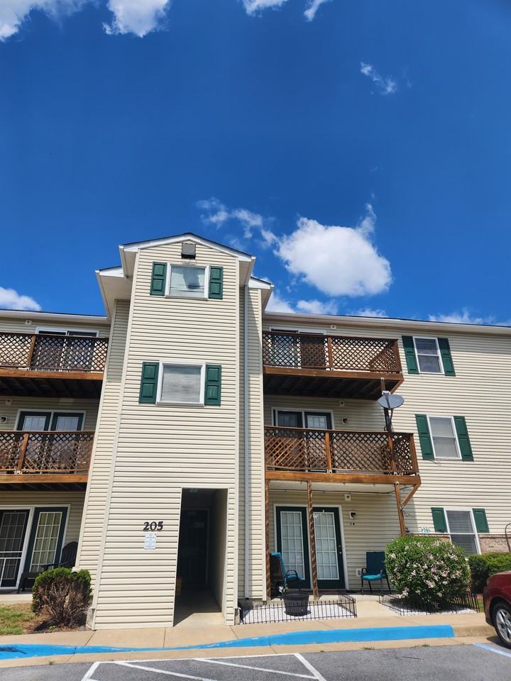 205 Hailey Lane 1Apt I12 I12, Strasburg, VA 22657 2 Bedroom Condo for 1,295/month Zumper