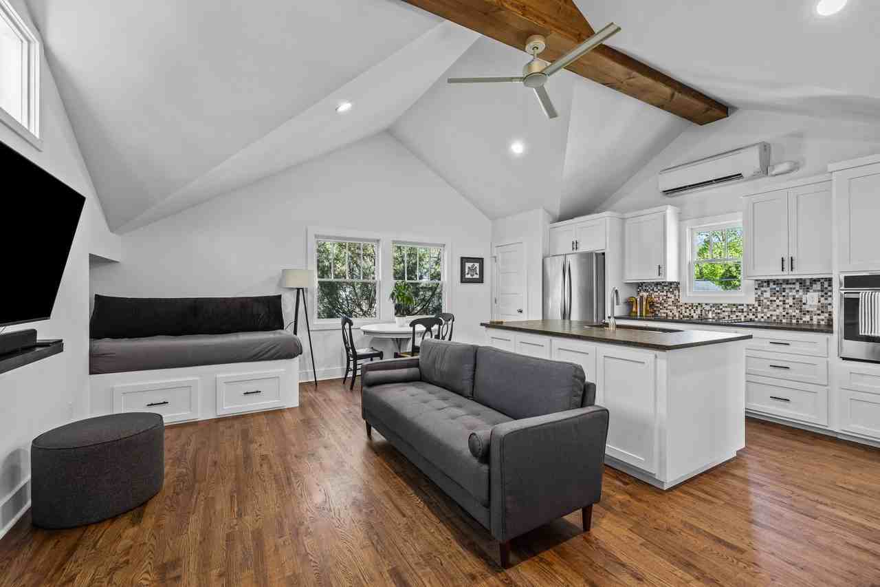 724 Walnut Avenue #1 - Photo 2 of 28