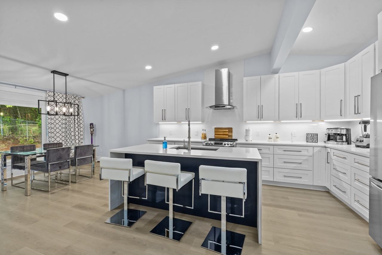 8609 Cedarbrook Dr #1