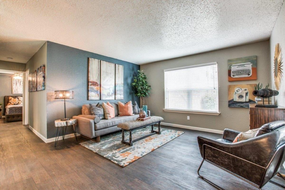 201 S Clark Rd - Photo 6 of 17