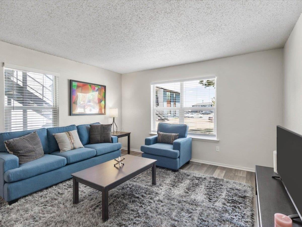 201 S Clark Rd - Photo 4 of 17