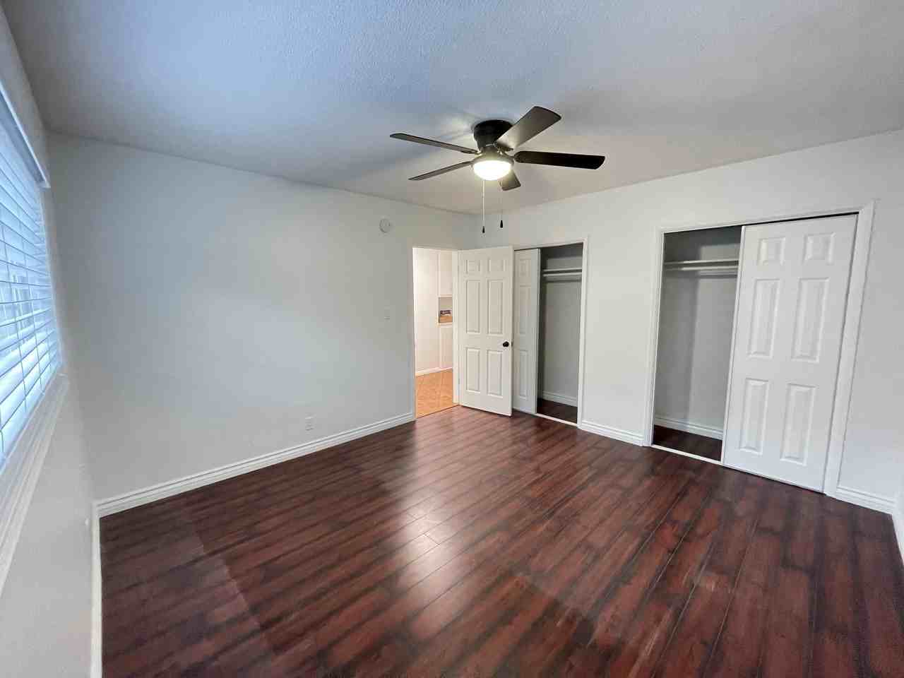 Large Remodeled, 2 Bdr/1 Bath with 1 Car Garage & Laundry Hook-Ups Unit- SAN PEDRO - Photo 5 of 10