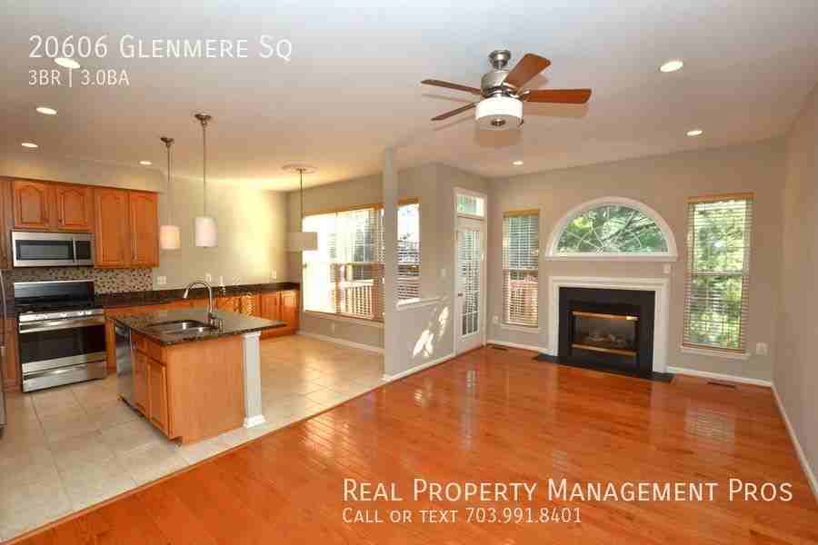 20606 Glenmere Sq - Photo 2 of 37