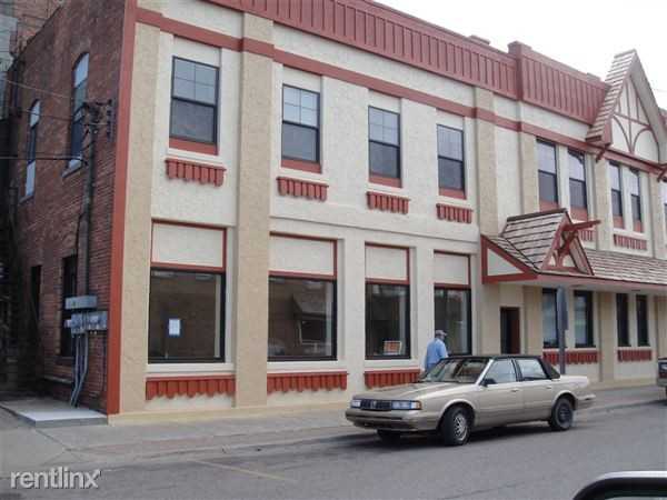 252 W Main St - Photo 2 of 10