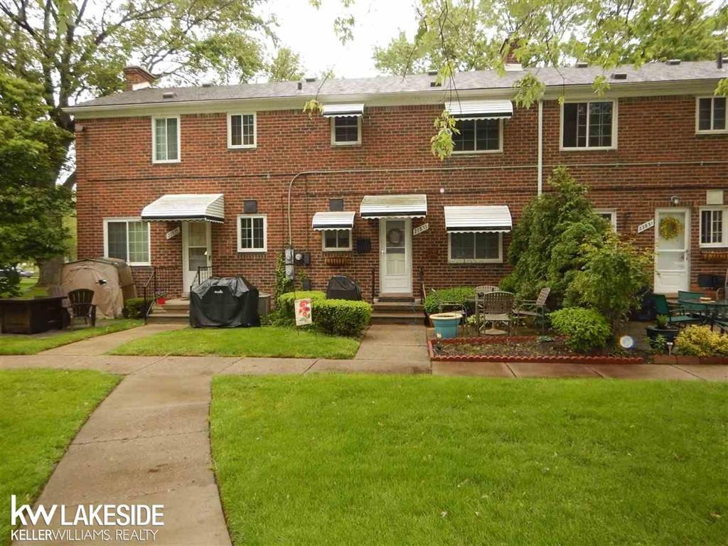 22833 Lakeshore Dr #1 - Photo 2 of 30
