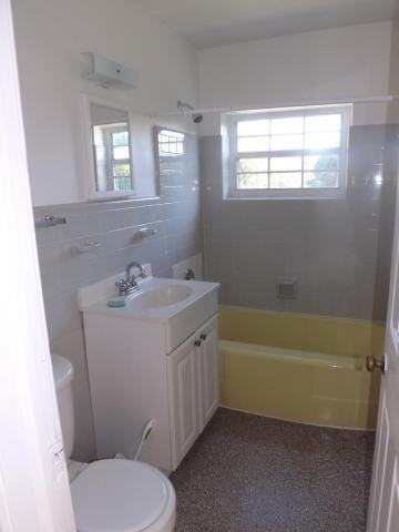 259 Bloomfield Drive - Photo 2 of 6