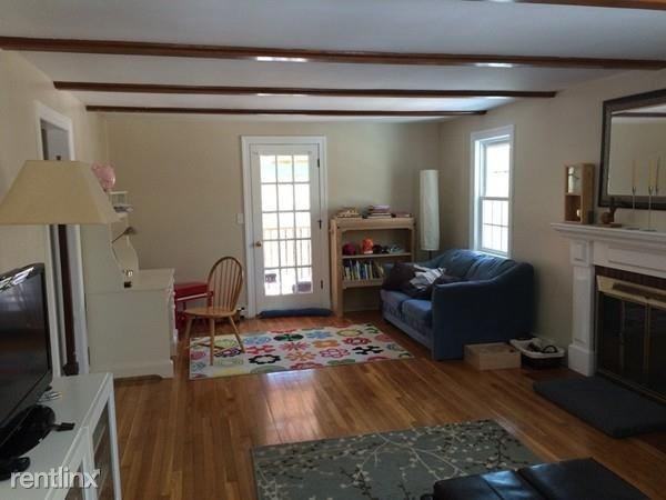 38 Hilltop Rd - Photo 2 of 7