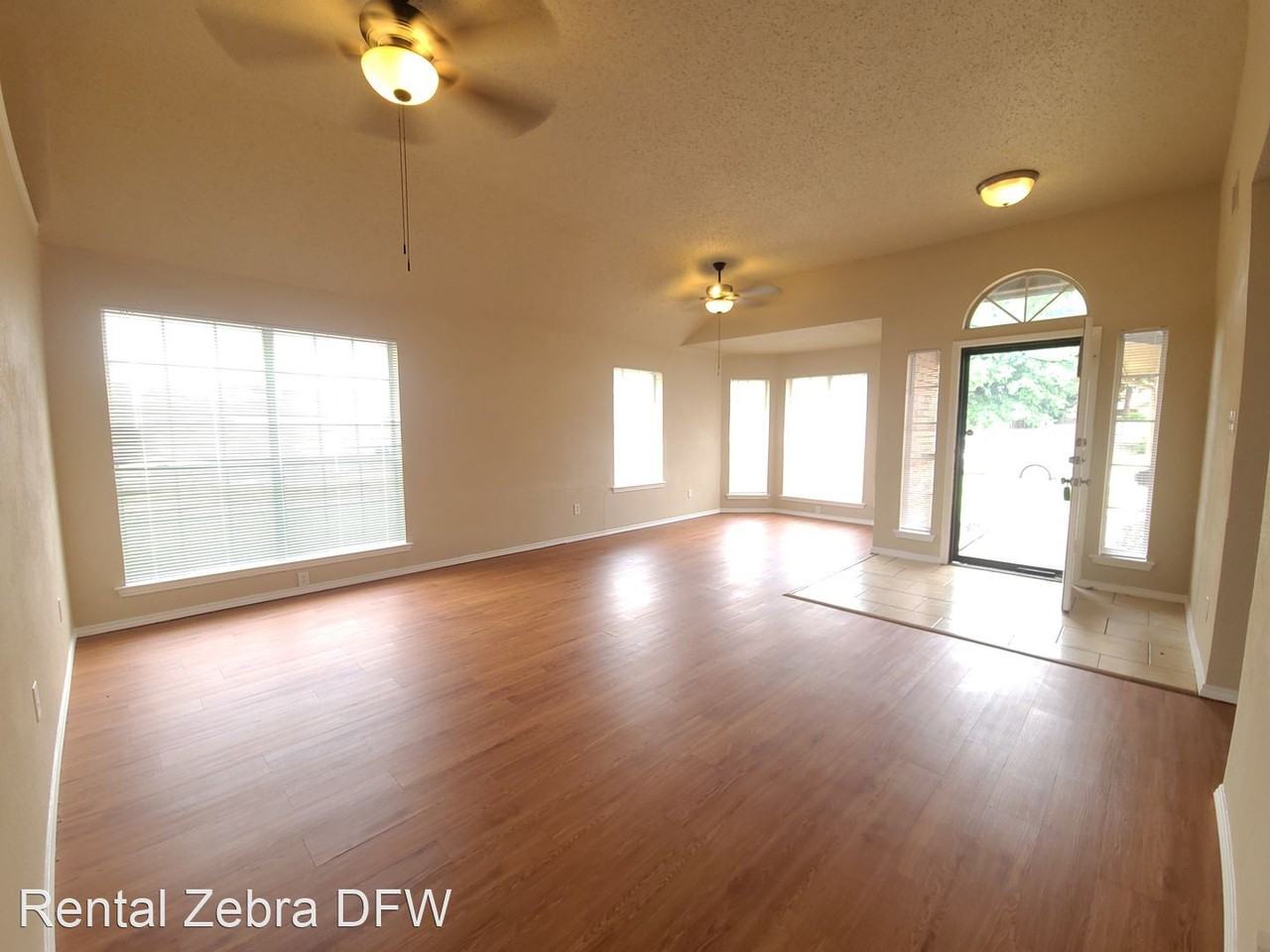 7605 Misty Ridge Dr N - Photo 3 of 22