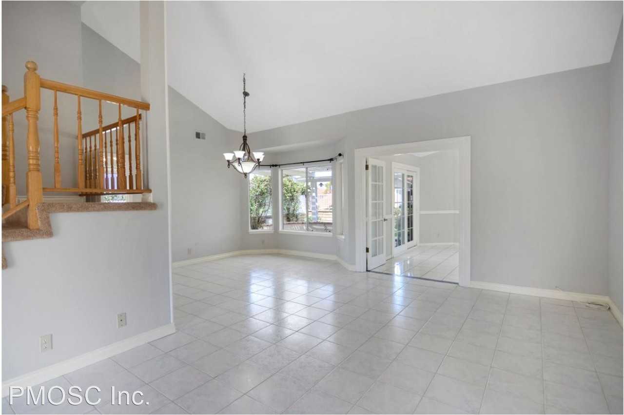 24241 Tama Ln - Photo 3 of 32