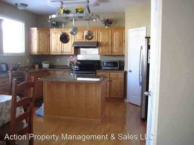 10644 N Sahalee St - Photo 3 of 16