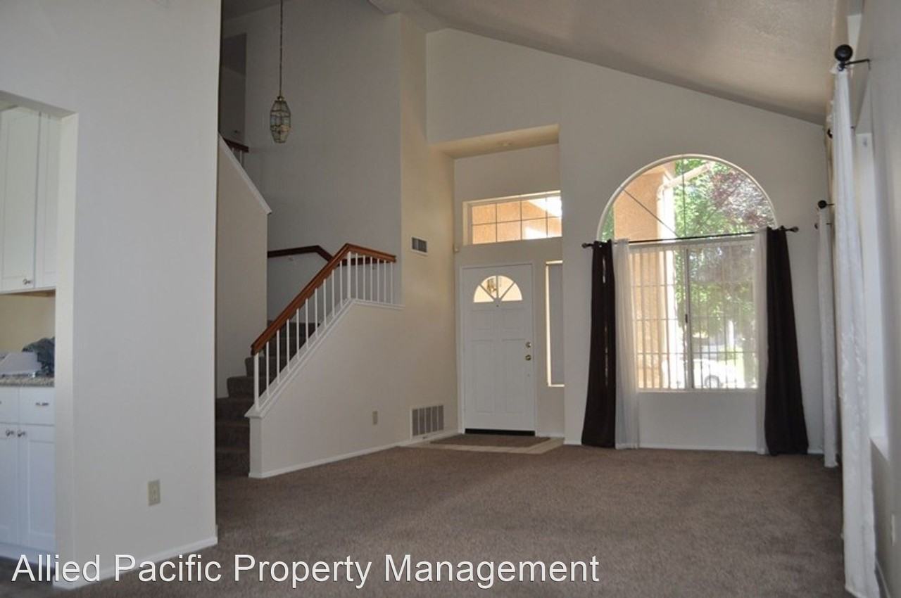 35155 Hollow Creek Dr - Photo 2 of 8