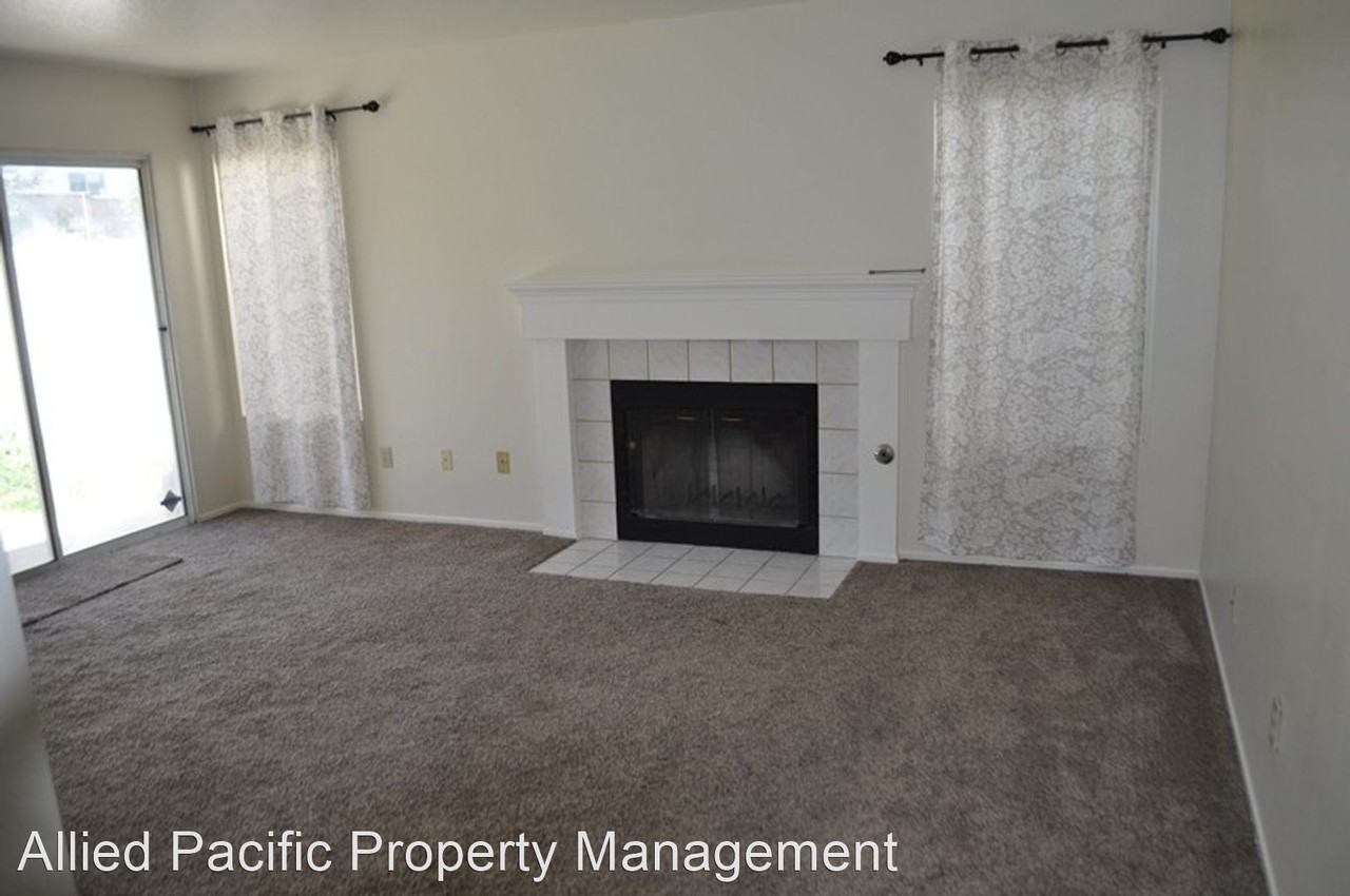 35155 Hollow Creek Dr - Photo 3 of 8