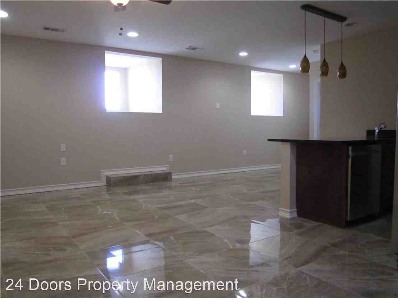 923 College Avenue - Photo 2 of 20