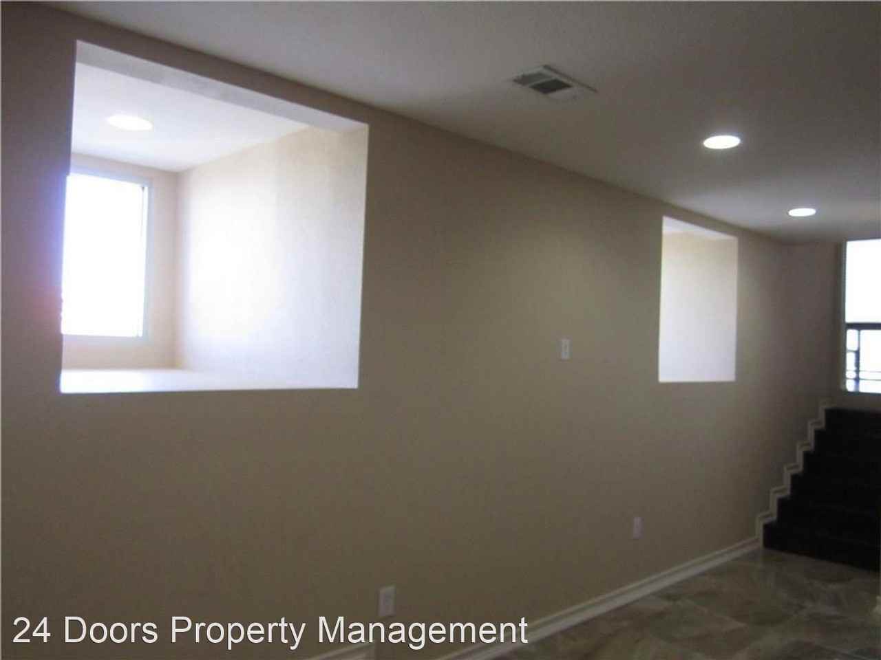 923 College Avenue - Photo 3 of 20