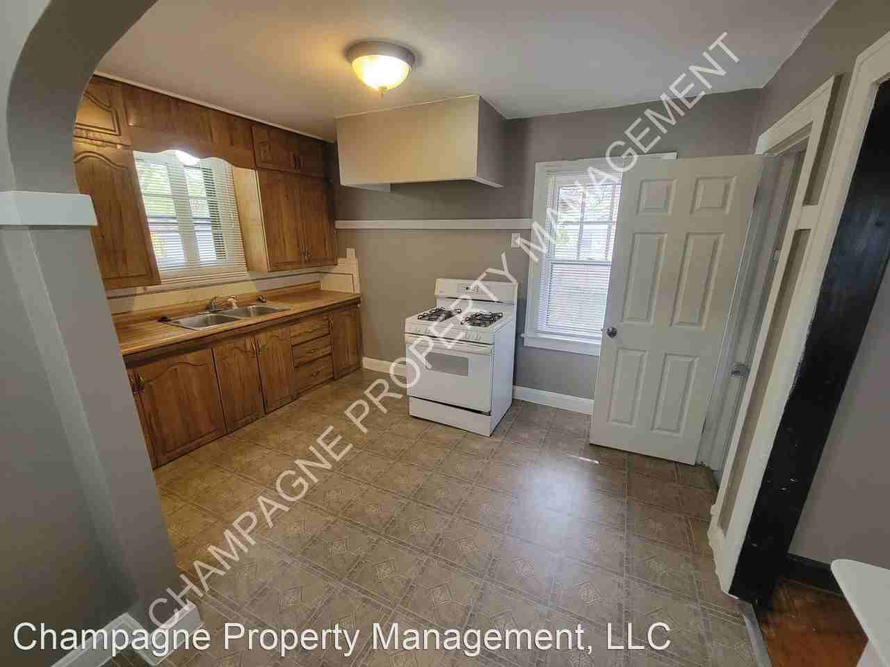 1481 E 66th Ter - Photo 2 of 15