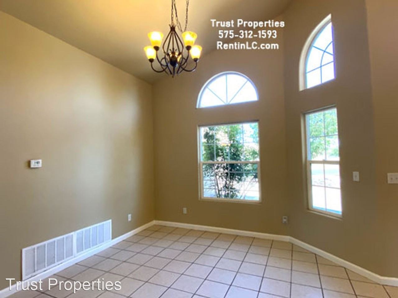 3020 Rio Hondo St - Photo 3 of 9