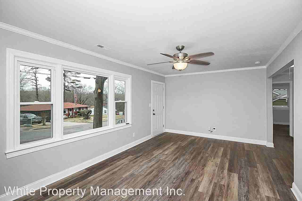 604 Westwood Cir - Photo 2 of 30