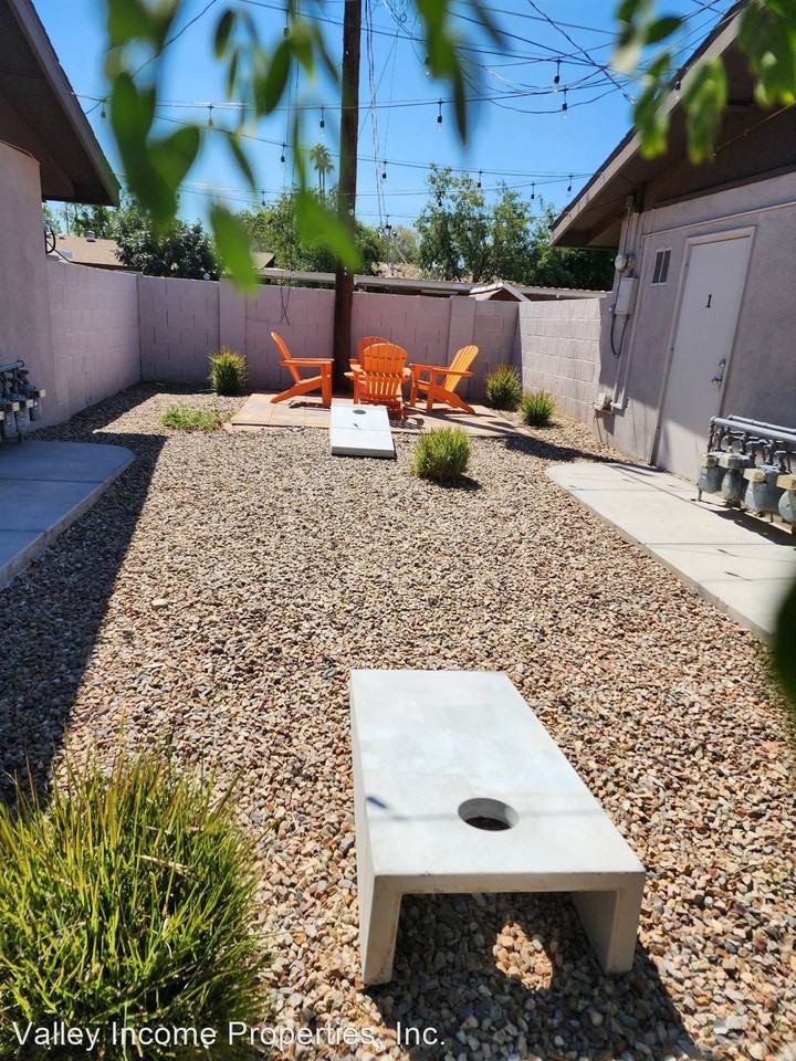 Adeila Apartment Homes 2 bed 1 bath with private yard or patio - Photo 3 of 25