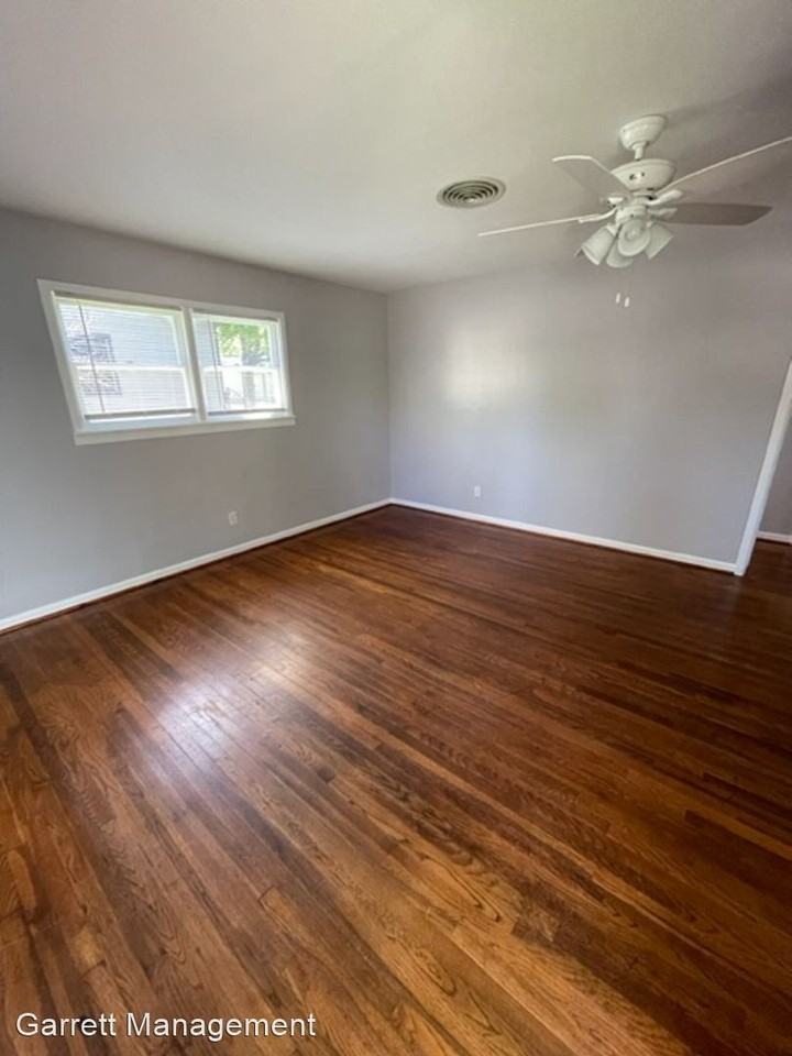 12 Cameron Dr - Photo 3 of 17