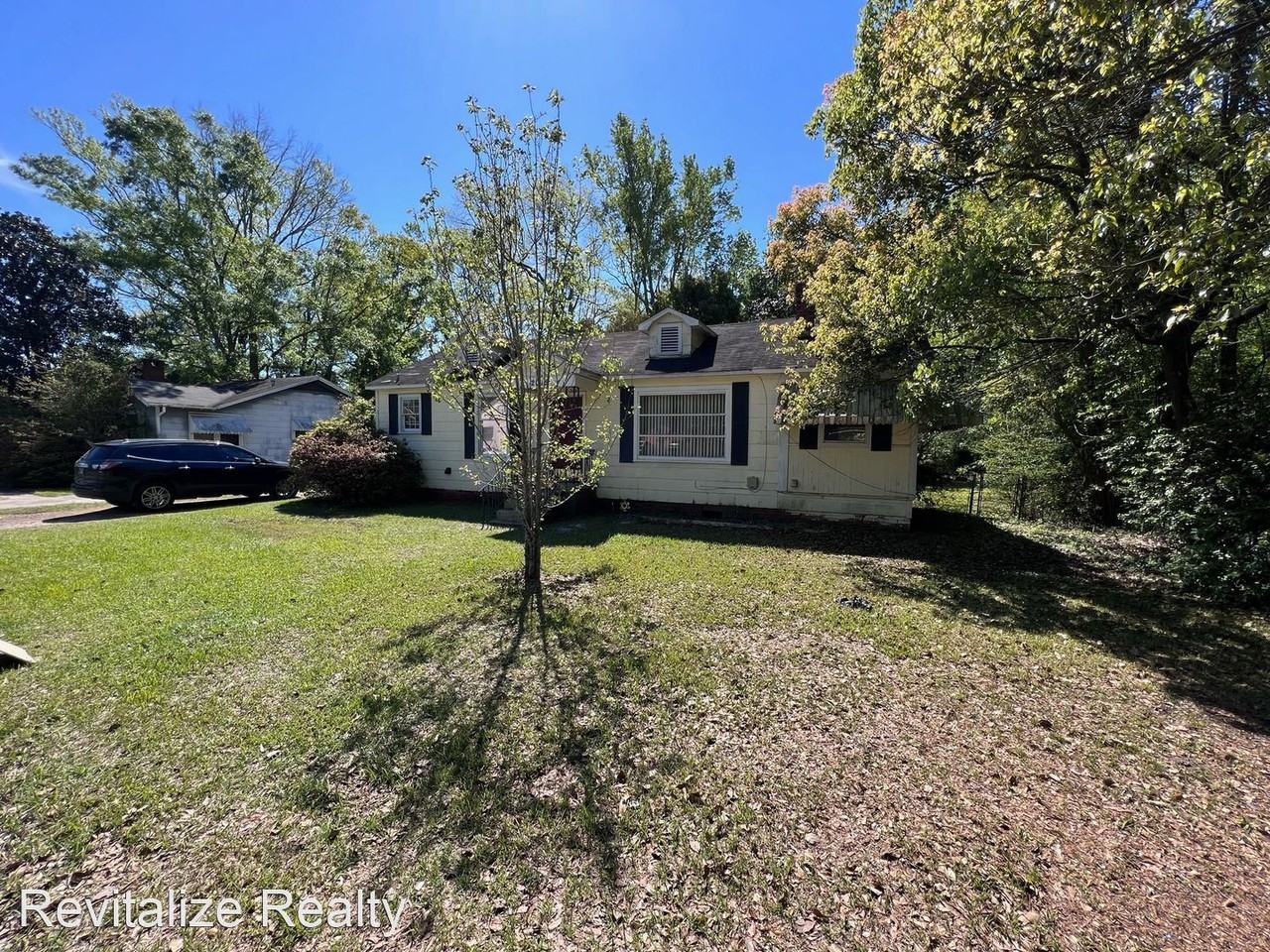 2015 N Mcvay Dr - Photo 2 of 18