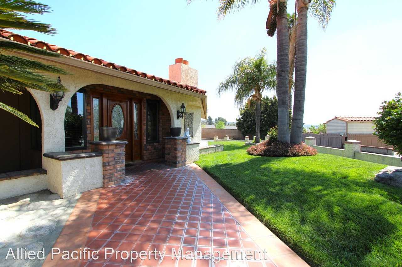 1060 Linda Ave - Photo 2 of 40