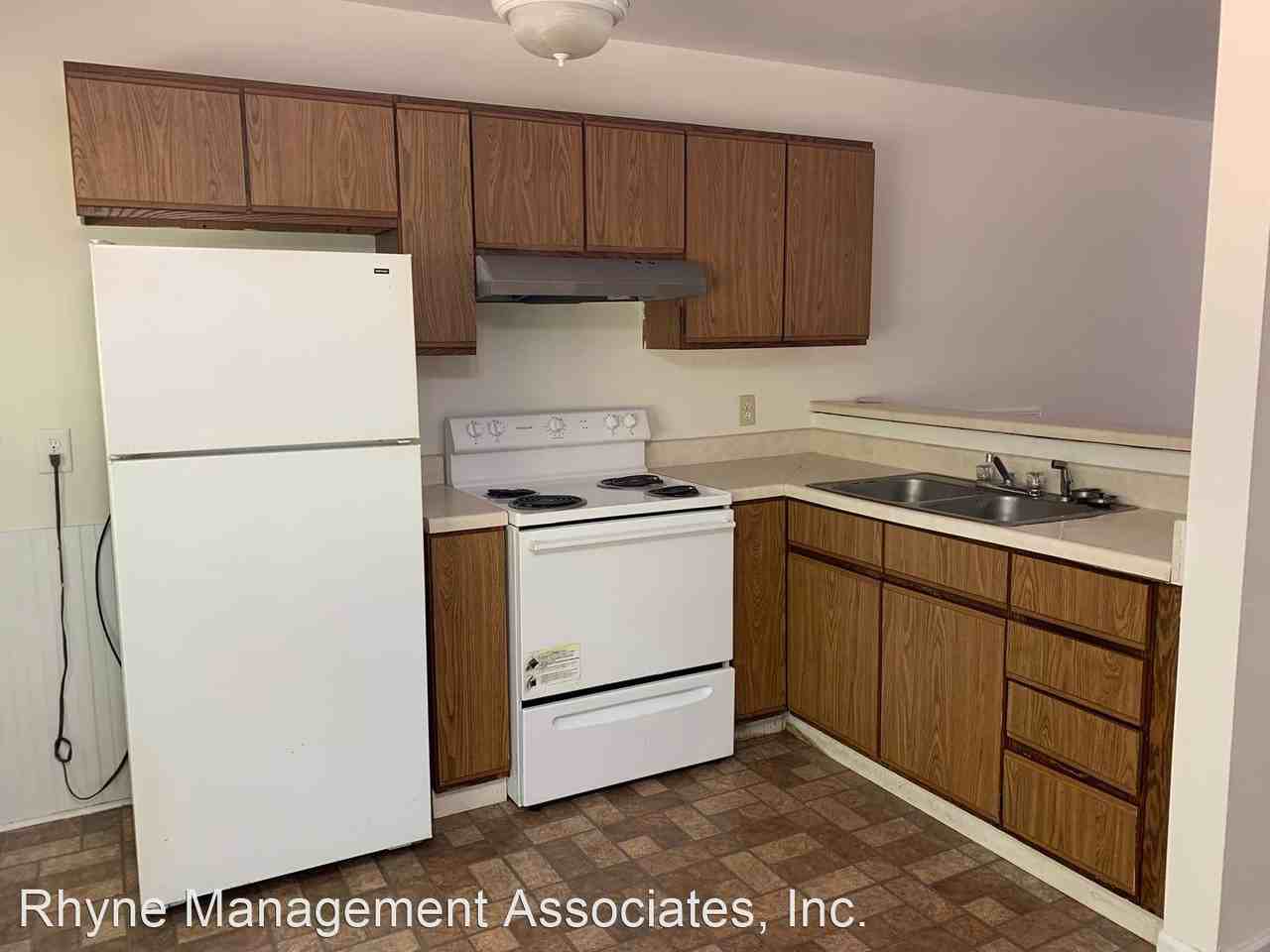 1175 North Main Street - Photo 2 of 10