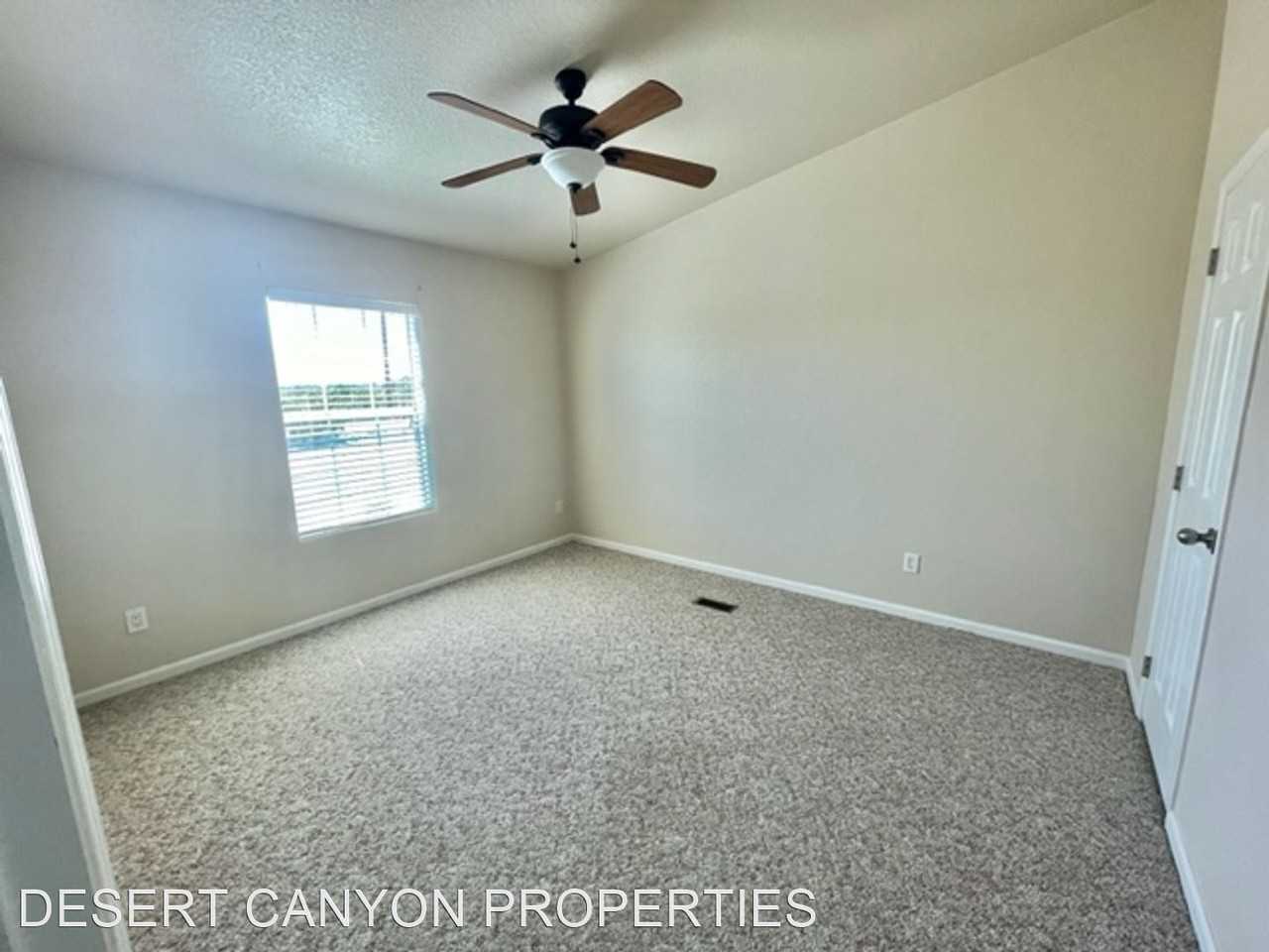 44012 W Baca Rd - Photo 2 of 39
