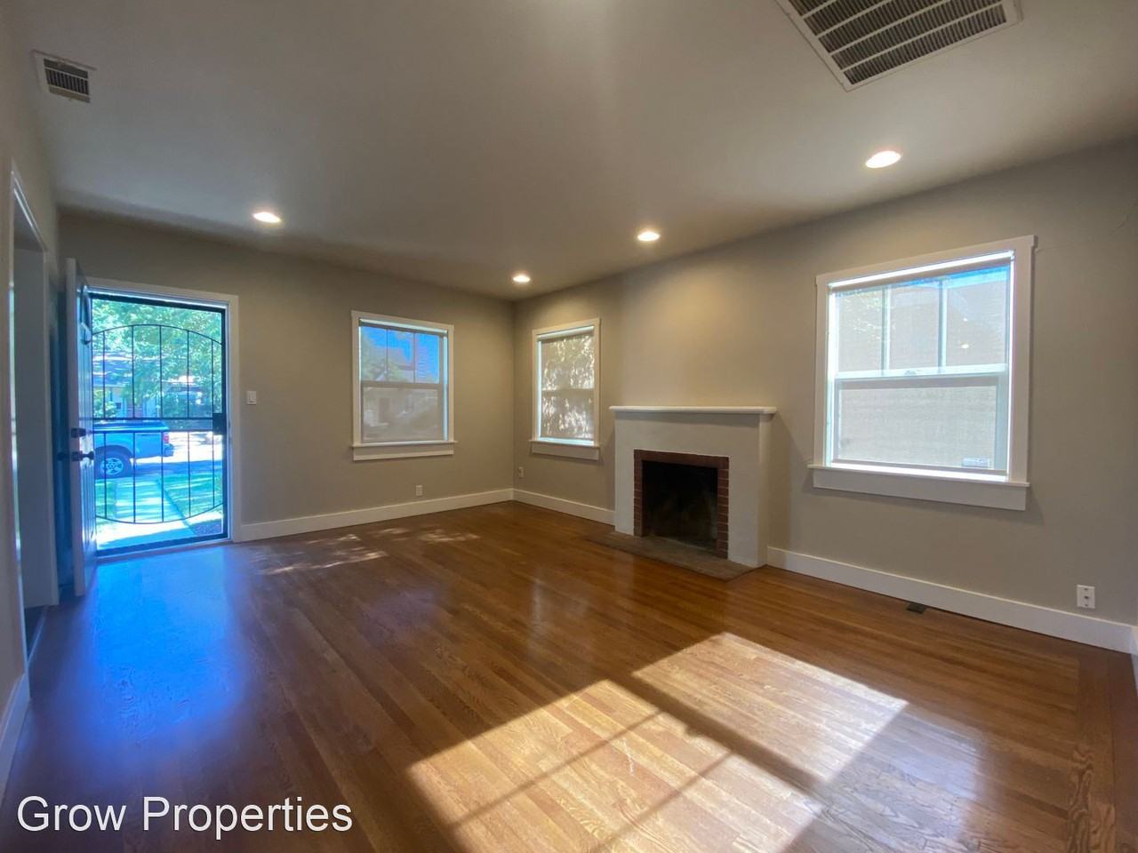 5541 7th Ave - Photo 2 of 12