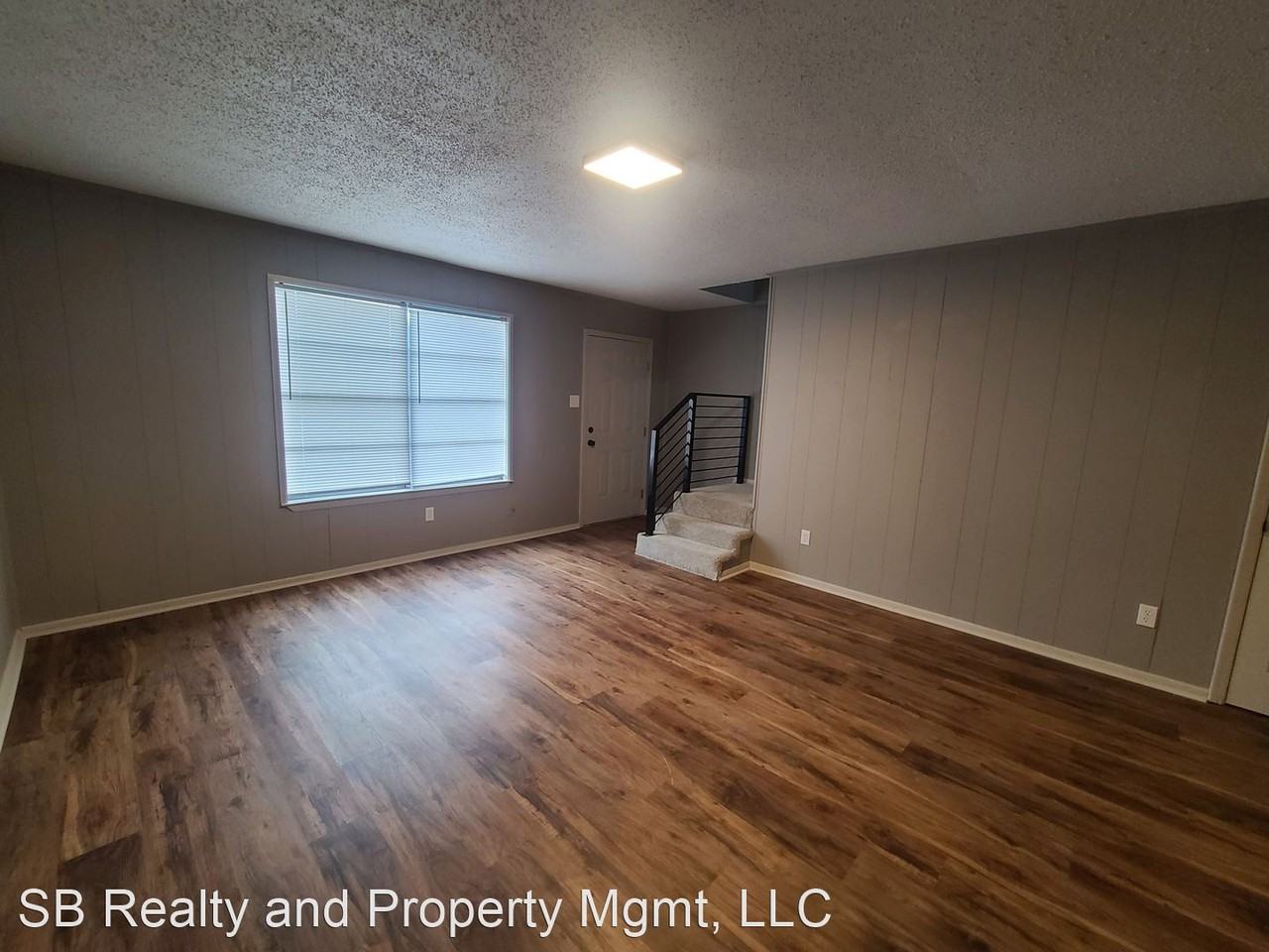 2508 W. 58th Street - Photo 3 of 12