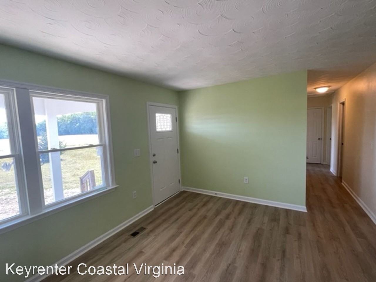 707 Highgate Rd - Photo 3 of 5