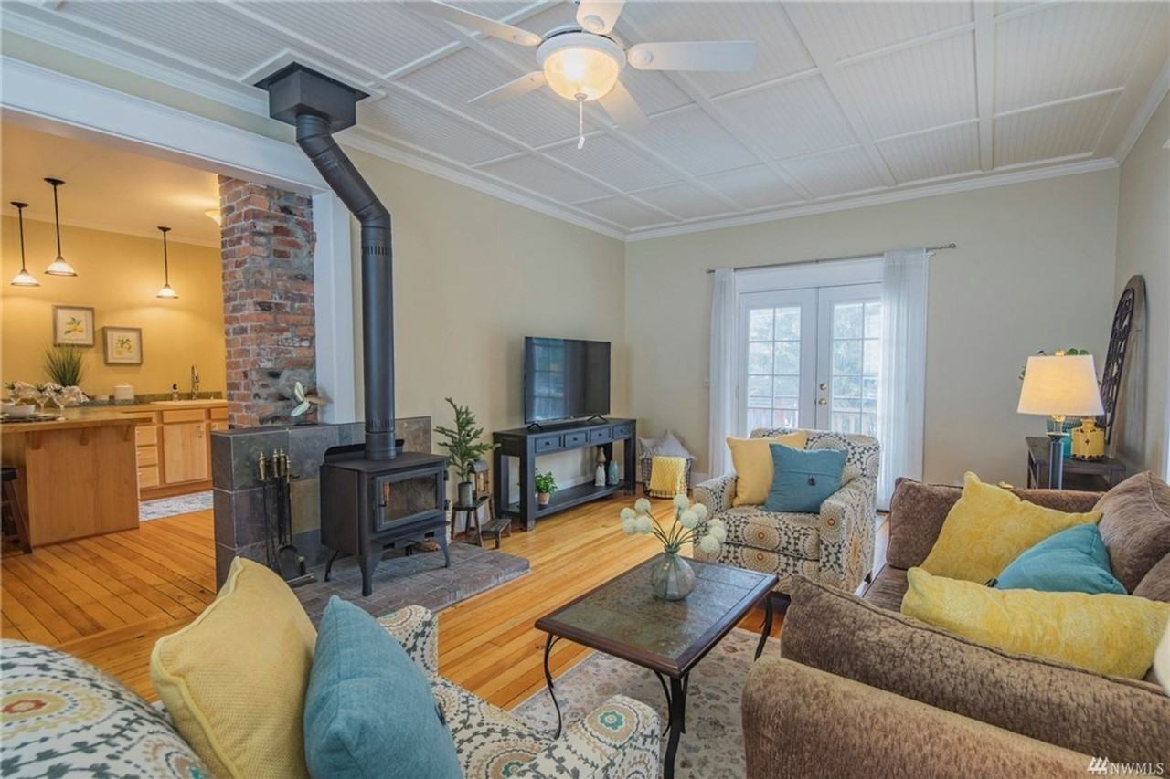 121 5th Street Aly - Photo 2 of 14